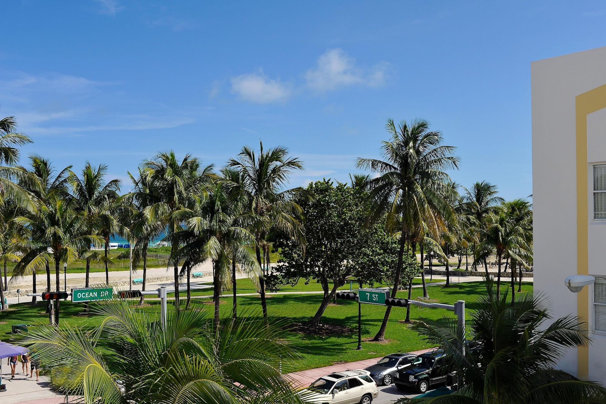 Avalon Hotel Miami Beach Exterior photo
