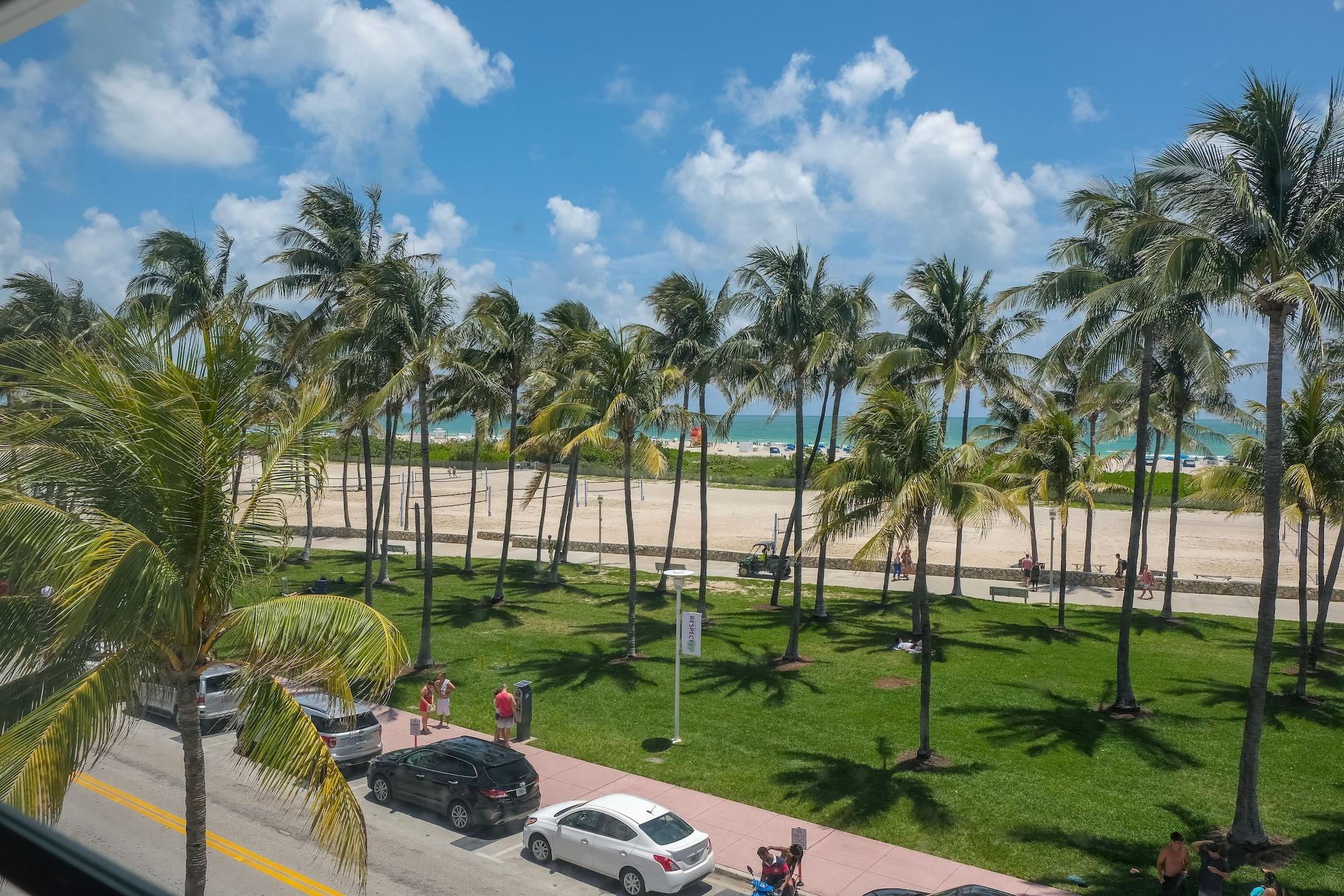Avalon Hotel Miami Beach Exterior photo